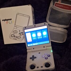 Miyoo Flip Retro Handheld Game Console
